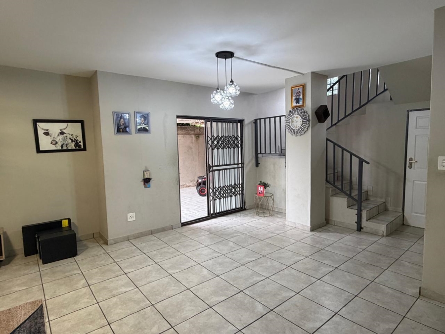 4 Bedroom Property for Sale in Waterval East North West